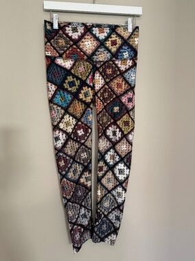 Niyama Sol Faux-Crochet Granny Square Barefoot Leggings Yoga Pants Size Large
